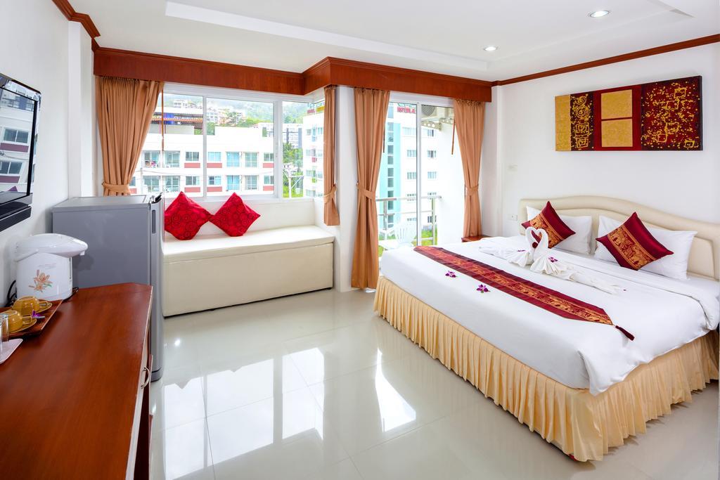 Phusita House 2 Hotel Patong Eksteriør billede
