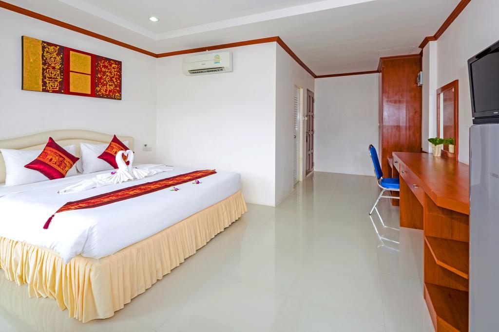 Phusita House 2 Hotel Patong Eksteriør billede